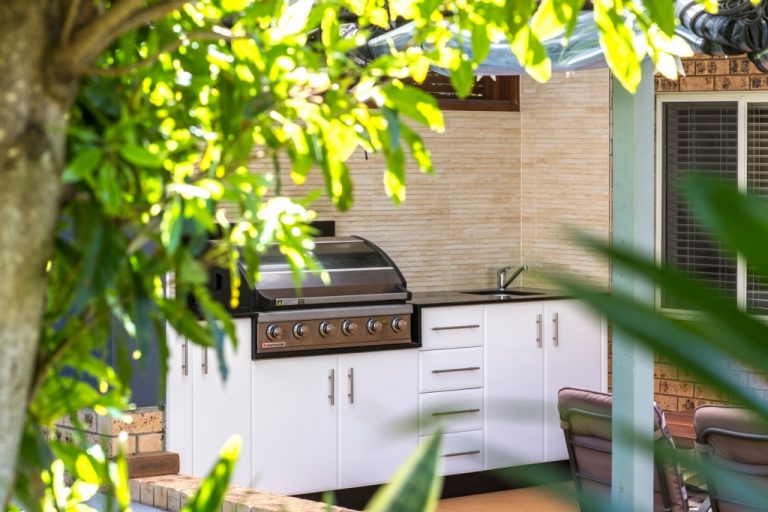 Outdoor Kitchen by DRK Kitchens Ulladulla